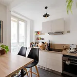 Design Apt In Aligre Neighbourhood